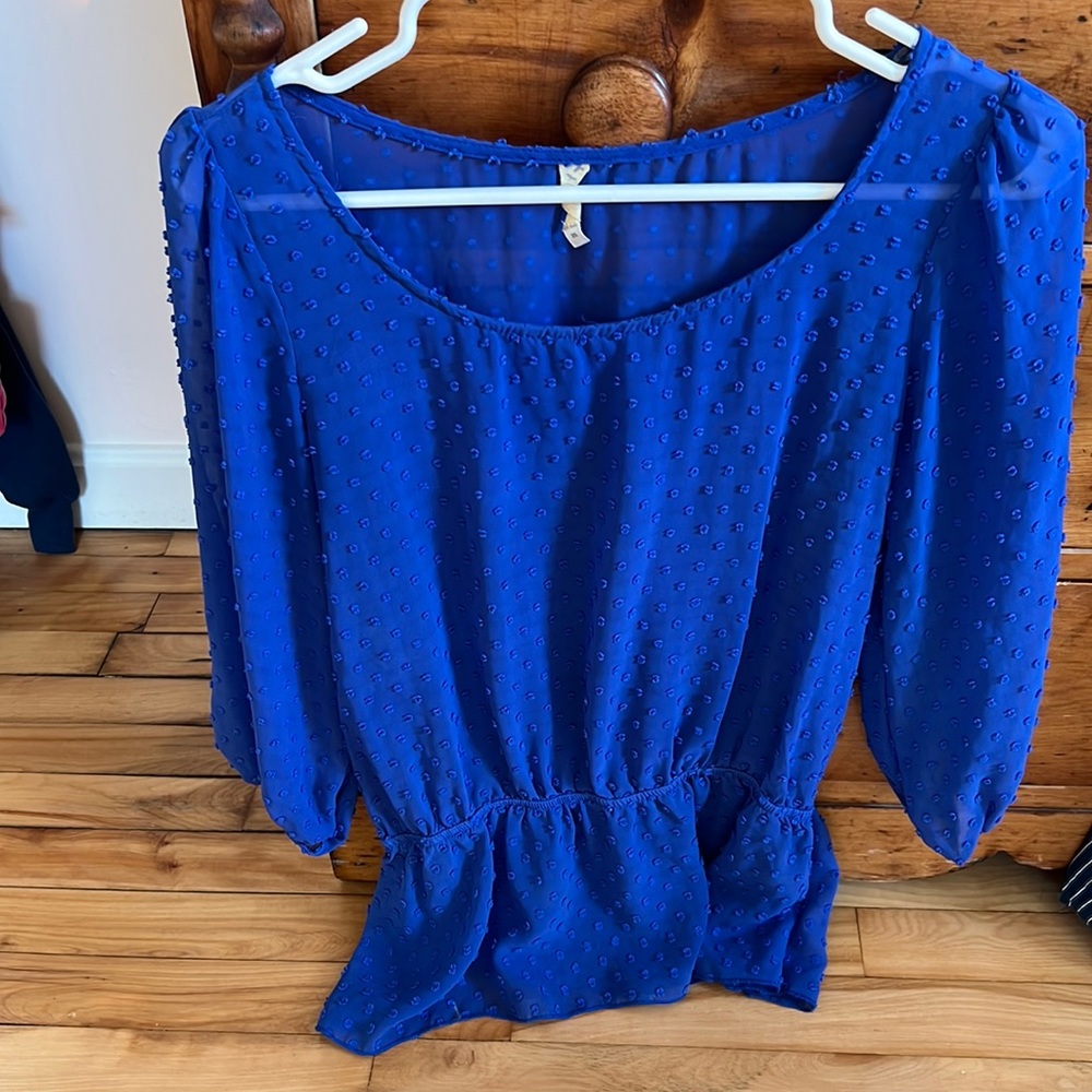 Vintage textured dot peplum top
